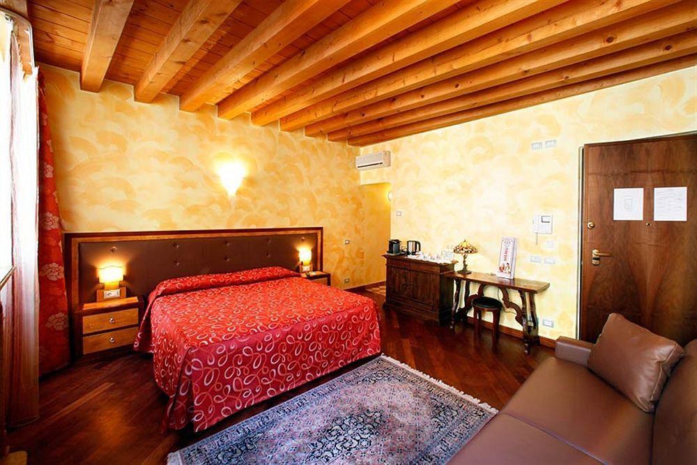 City Centre Rooms And Apartments Verona Esterno foto