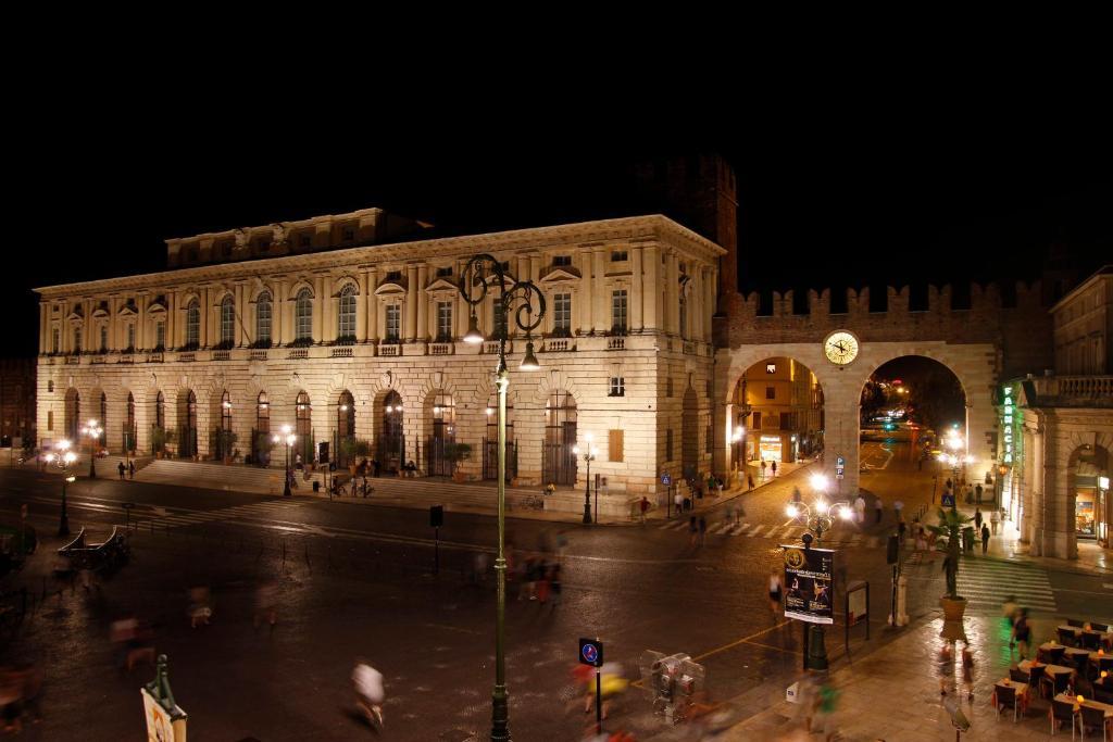 City Centre Rooms And Apartments Verona Esterno foto